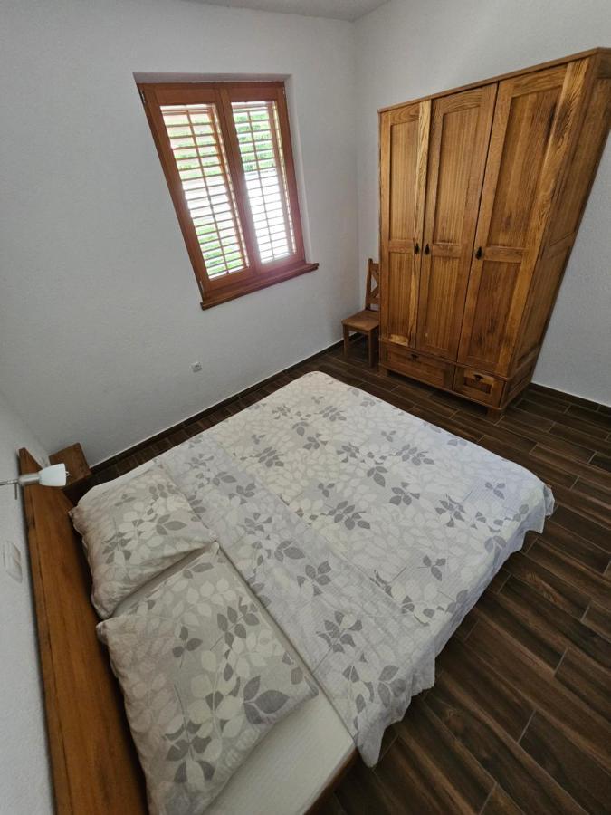 Holiday Homes Sintija Kampor Extérieur photo